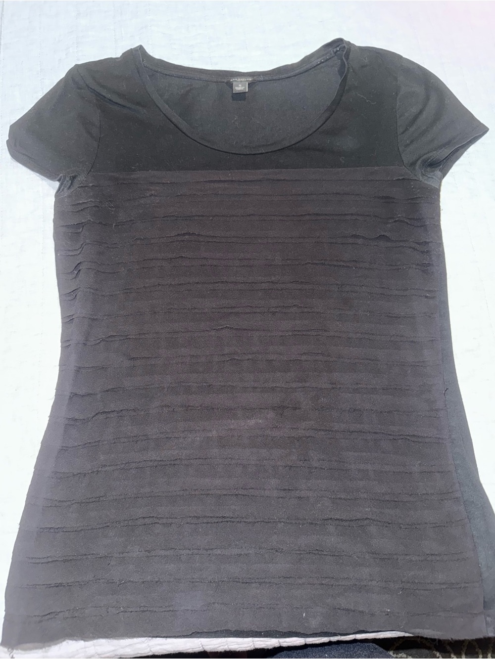Ann Taylor Women’s Black Short-Sleeve Textured Tee, Size S